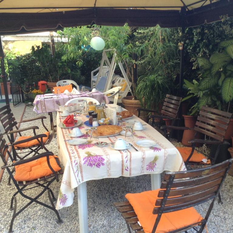 Casa Fornaciari Bed & Breakfast Viareggio Bagian luar foto